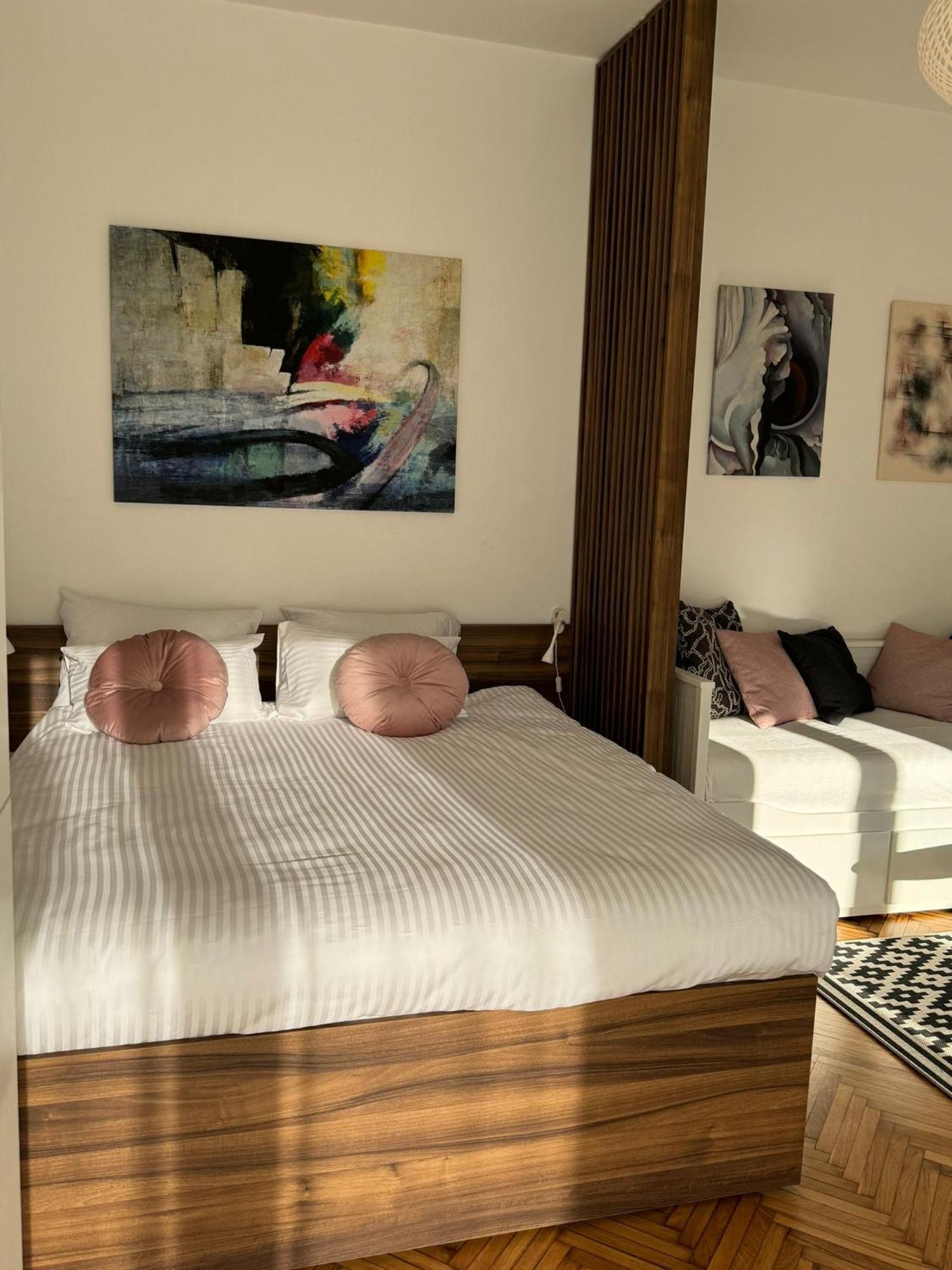 Balconia Sunny Apartment In Centre Of Belgrade Luaran gambar